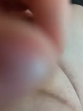 Snapshot of Fxbi27 chatting on October 1, 2025, 10:20 am Fxbi27 online show from October 1, 2025, 10:20 am