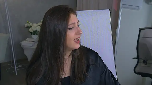 Snapshot of Mary_Miiller chatting on November 6, 2025, 6:17 am Mary Miiller online show from November 6, 2025, 6:17 am