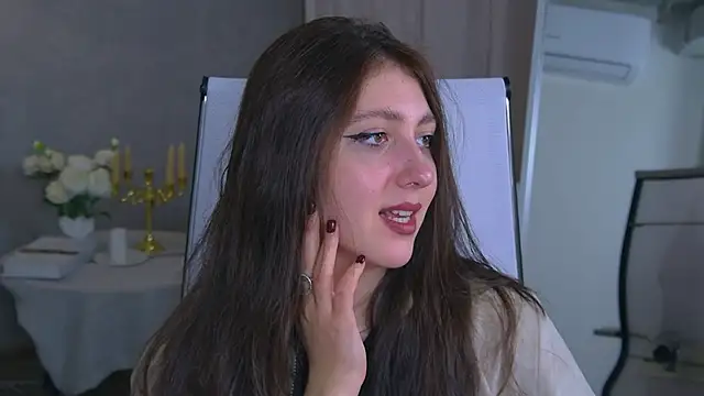 Snapshot of Mary_Miiller chatting on November 10, 2025, 5:45 am Mary Miiller online show from November 10, 2025, 5:45 am