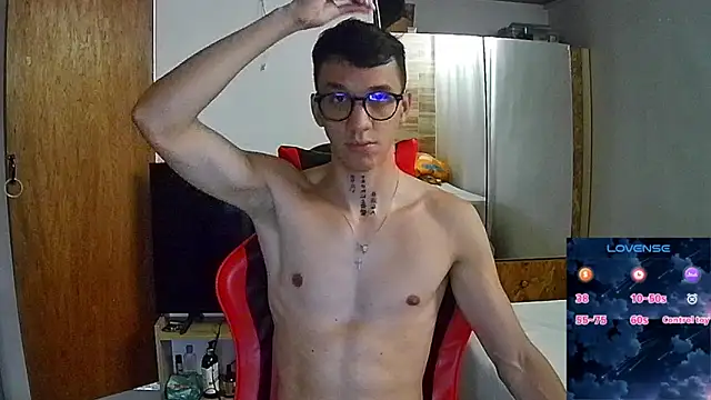 Snapshot of angelicious_ chatting on February 13, 2026, 12:38 pm angelicious online show from February 13, 2026, 12:38 pm