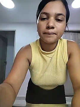 Snapshot of Eimy-04 chatting on June 21, 2026, 1:00 am Eimy-04 online show from June 21, 2026, 1:00 am