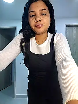 Snapshot of Eimy-04 chatting on October 25, 2025, 12:54 am Eimy-04 online show from October 25, 2025, 12:54 am