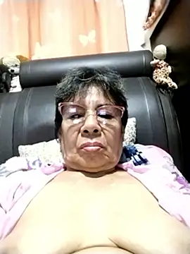 OliviaMorris1 online show from October 6, 2025, 10:21 pm