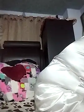 Snapshot of OliviaMorris1 chatting on February 20, 2026, 9:44 am OliviaMorris1 online show from February 20, 2026, 9:44 am