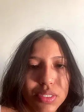 Snapshot of Auroragravidinha chatting on January 8, 2026, 1:39 pm Auroragravidinha online show from January 8, 2026, 1:39 pm