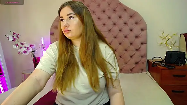  Agata  online show from May 10, 2026, 6:17 am