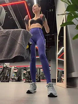 Amelie Crosby online show from July 10, 2026, 1:11 pm
