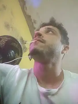 Veww1313 online show from October 10, 2025, 6:42 pm