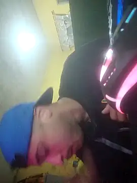 Veww1313 online show from October 15, 2025, 12:02 pm