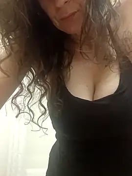 Snapshot of Anxious-Pussy chatting on May 10, 2026, 5:44 am Anxious-Pussy online show from May 10, 2026, 5:44 am