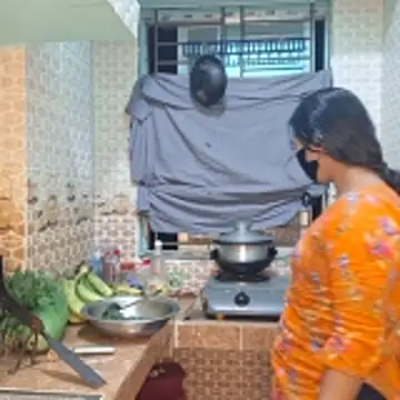 Bristy- online show from December 1, 2025, 12:17 pm