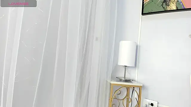 Snapshot of dulce_fiore07 chatting on June 17, 2026, 12:04 pm dulce fiore07 online show from June 17, 2026, 12:04 pm