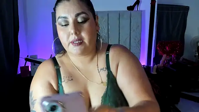 AndreaKinky online show from April 22, 2026, 11:11 pm