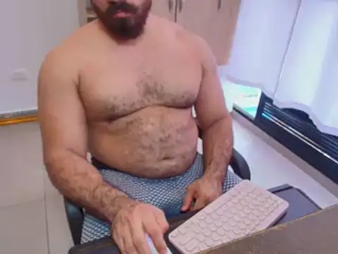 Snapshot of max_love255 chatting on June 2, 2026, 7:58 pm max love255 online show from June 2, 2026, 7:58 pm