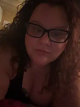 Snapshot of Fatpussybigass chatting on May 10, 2026, 3:43 am Fatpussybigass online show from May 10, 2026, 3:43 am