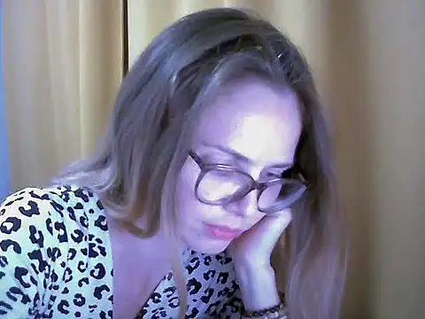 Snapshot of SEA_Dream chatting on September 24, 2025, 3:18 pm SEA Dream online show from September 24, 2025, 3:18 pm