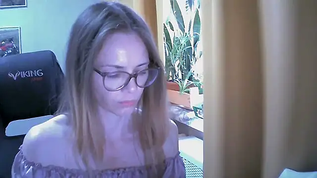 Snapshot of SEA_Dream chatting on October 2, 2025, 4:49 am SEA Dream online show from October 2, 2025, 4:49 am