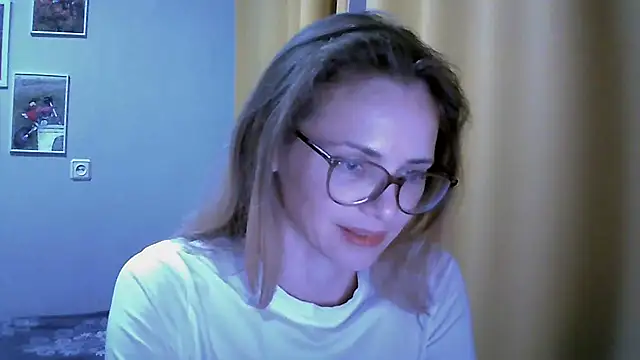 Snapshot of SEA_Dream chatting on September 8, 2025, 2:38 pm SEA Dream online show from September 8, 2025, 2:38 pm