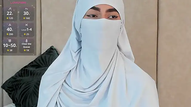  Zahiira  online show from November 18, 2025, 12:08 pm