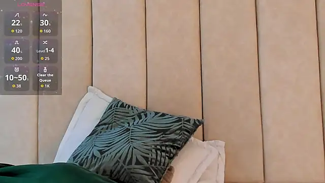  Zahiira  online show from December 4, 2025, 12:15 pm