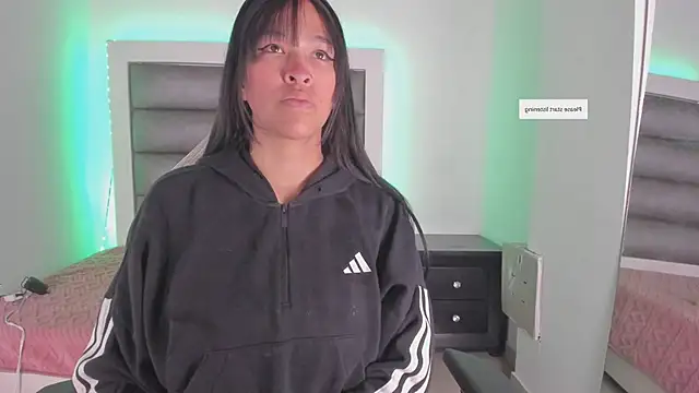 Andrea brunnette online show from October 20, 2025, 11:33 am