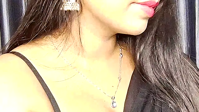 Webrowncouple online show from November 30, 2025, 8:20 pm