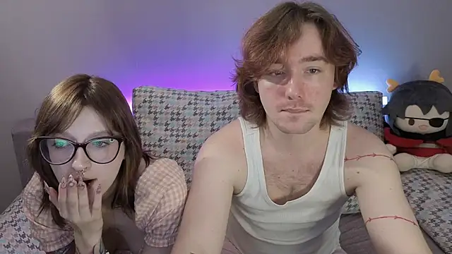 Snapshot of ellen_and_danny chatting on October 9, 2025, 5:57 pm ellen and danny online show from October 9, 2025, 5:57 pm