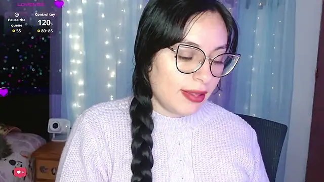 Snapshot of Camila_Ord chatting on November 21, 2025, 7:13 pm Camila Ord online show from November 21, 2025, 7:13 pm