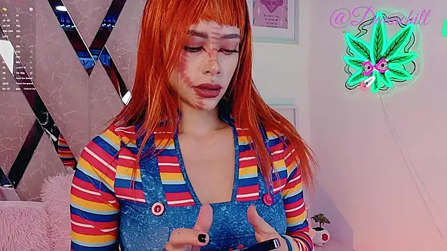 Snapshot of ScarlettRusso1 chatting on October 31, 2025, 1:08 pm ScarlettRusso1 online show from October 31, 2025, 1:08 pm