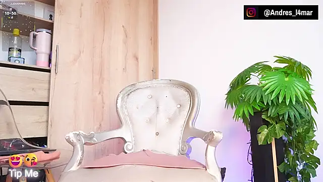 Snapshot of King_Lamar_ chatting on September 14, 2025, 7:47 pm King Lamar online show from September 14, 2025, 7:47 pm