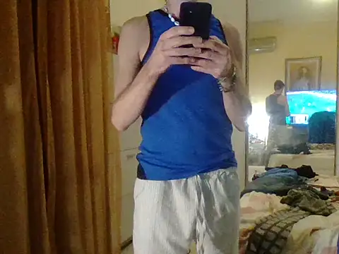 KalendaXL online show from December 2, 2025, 8:54 pm