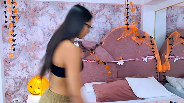 RavenGloomy online show from October 21, 2025, 7:46 pm