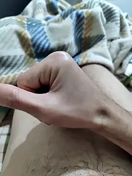 emrekzlk52 online show from March 27, 2026, 11:38 pm