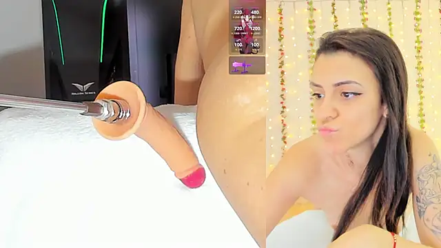 Snapshot of Kitty__Rose__ chatting on May 30, 2026, 10:10 am Kitty Rose online show from May 30, 2026, 10:10 am