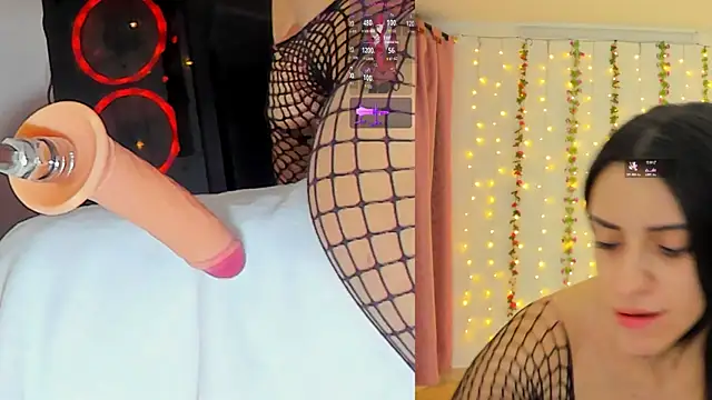 Snapshot of Kitty__Rose__ chatting on October 14, 2025, 10:27 am Kitty Rose online show from October 14, 2025, 10:27 am