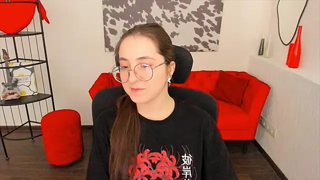 Snapshot of VirtuallVoyant chatting on November 27, 2025, 6:47 am VirtuallVoyant online show from November 27, 2025, 6:47 am