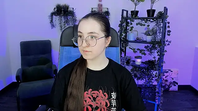 Snapshot of VirtuallVoyant chatting on March 25, 2026, 4:28 pm VirtuallVoyant online show from March 25, 2026, 4:28 pm