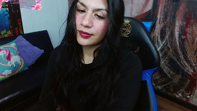 Snapshot of gigi_gilt_ chatting on August 3, 2026, 9:52 pm gigi gilt online show from August 3, 2026, 9:52 pm
