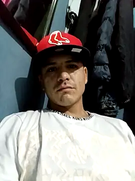 Snapshot of PointingCouplinggibr chatting on September 27, 2025, 9:37 am PointingCouplinggibr online show from September 27, 2025, 9:37 am