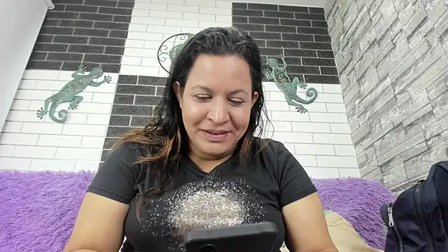 Sandra Milf love online show from September 18, 2025, 3:09 am