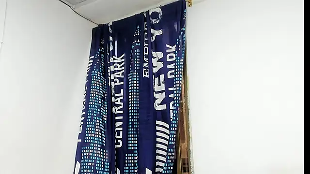 Snapshot of _Logan_Colton_ chatting on October 31, 2025, 10:05 pm Logan Colton online show from October 31, 2025, 10:05 pm