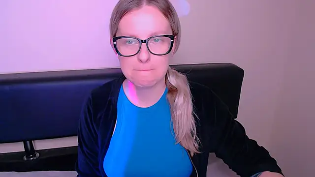VanillaRose  online show from September 30, 2025, 6:41 am