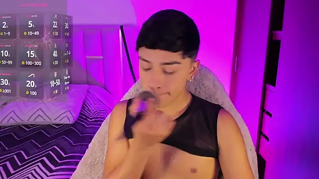 Snapshot of Matheewx_m chatting on March 6, 2026, 9:54 pm Matheewx m online show from March 6, 2026, 9:54 pm