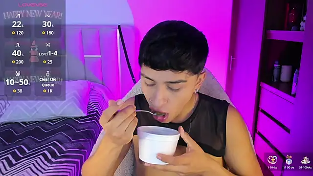 Snapshot of Matheewx_m chatting on March 5, 2026, 8:49 pm Matheewx m online show from March 5, 2026, 8:49 pm