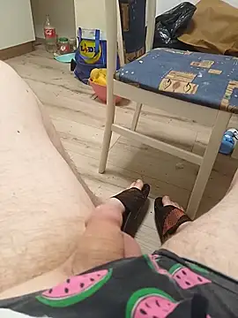 Snapshot of Katoss4 chatting on February 11, 2026, 11:59 pm Katoss4 online show from February 11, 2026, 11:59 pm