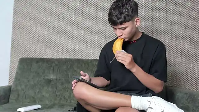 Snapshot of willy_sexxx18 chatting on November 8, 2025, 1:58 pm willy sexxx18 online show from November 8, 2025, 1:58 pm