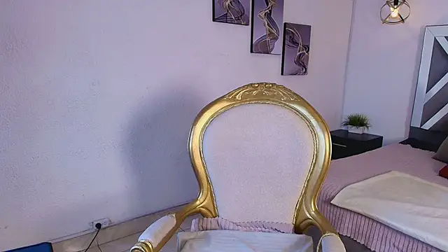 Snapshot of Rossi_ss1 chatting on July 9, 2026, 2:23 am Rossi ss1 online show from July 9, 2026, 2:23 am