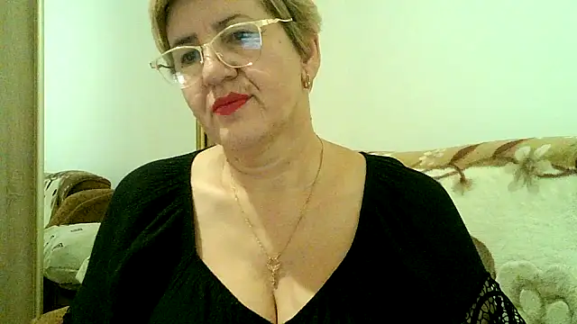 Snapshot of Dana4921 chatting on November 27, 2025, 3:34 pm Dana4921 online show from November 27, 2025, 3:34 pm