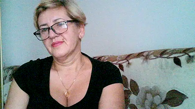 Snapshot of Dana4921 chatting on October 16, 2025, 3:20 pm Dana4921 online show from October 16, 2025, 3:20 pm