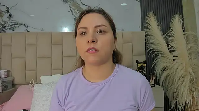 cloesummerr  online show from March 5, 2026, 1:30 pm